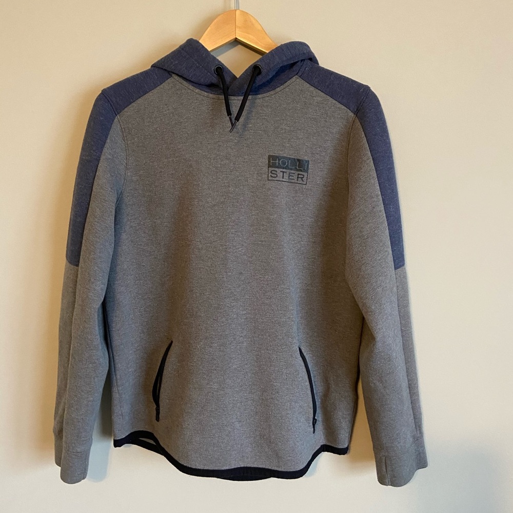 Hollister Sweatshirt